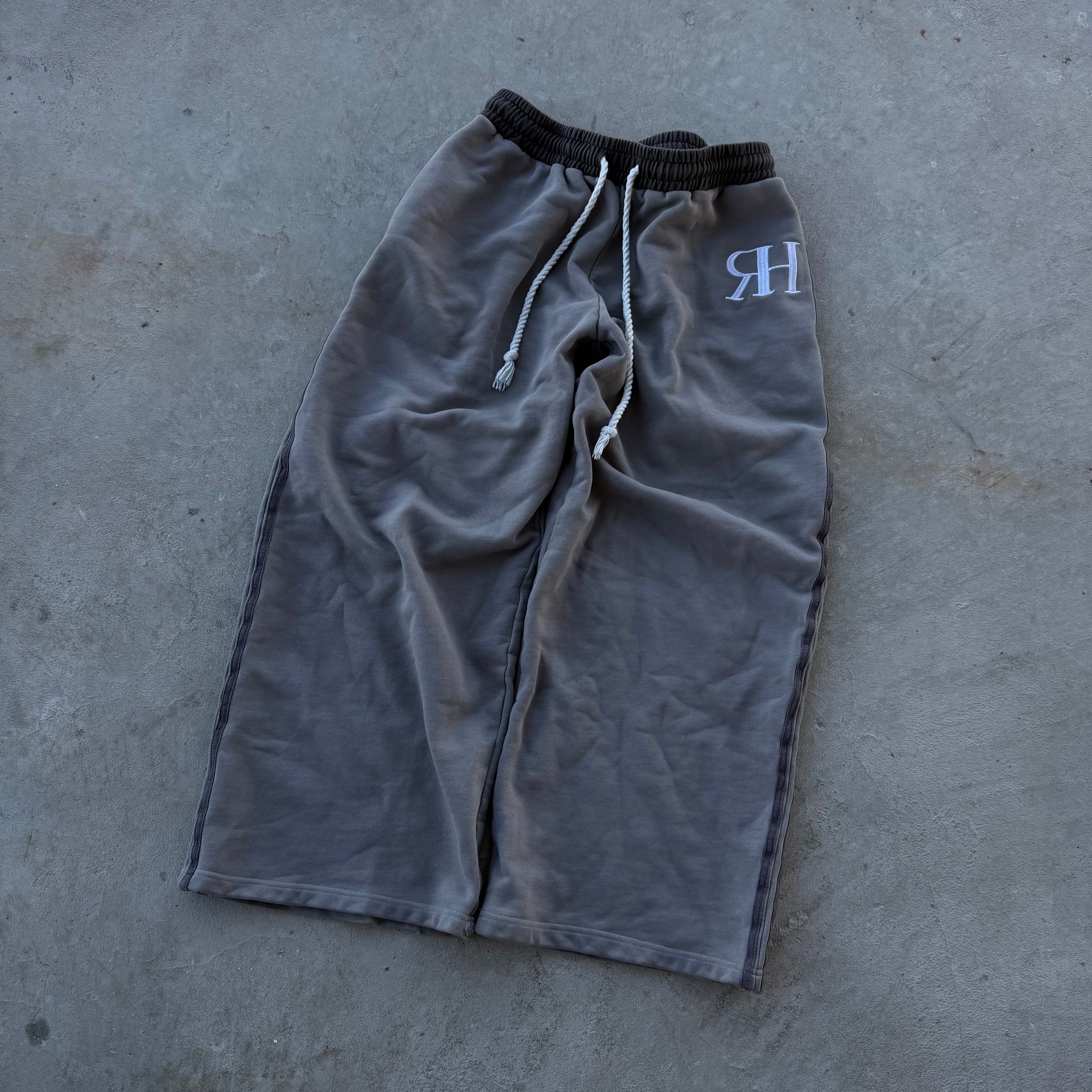 "RHTS" SWEATS